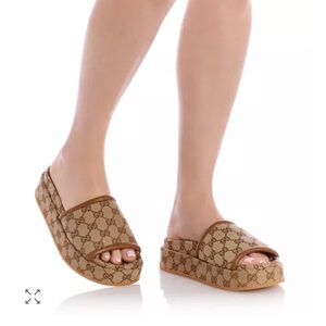 New authentic Gucci GG Platform Slide Sandals size 37